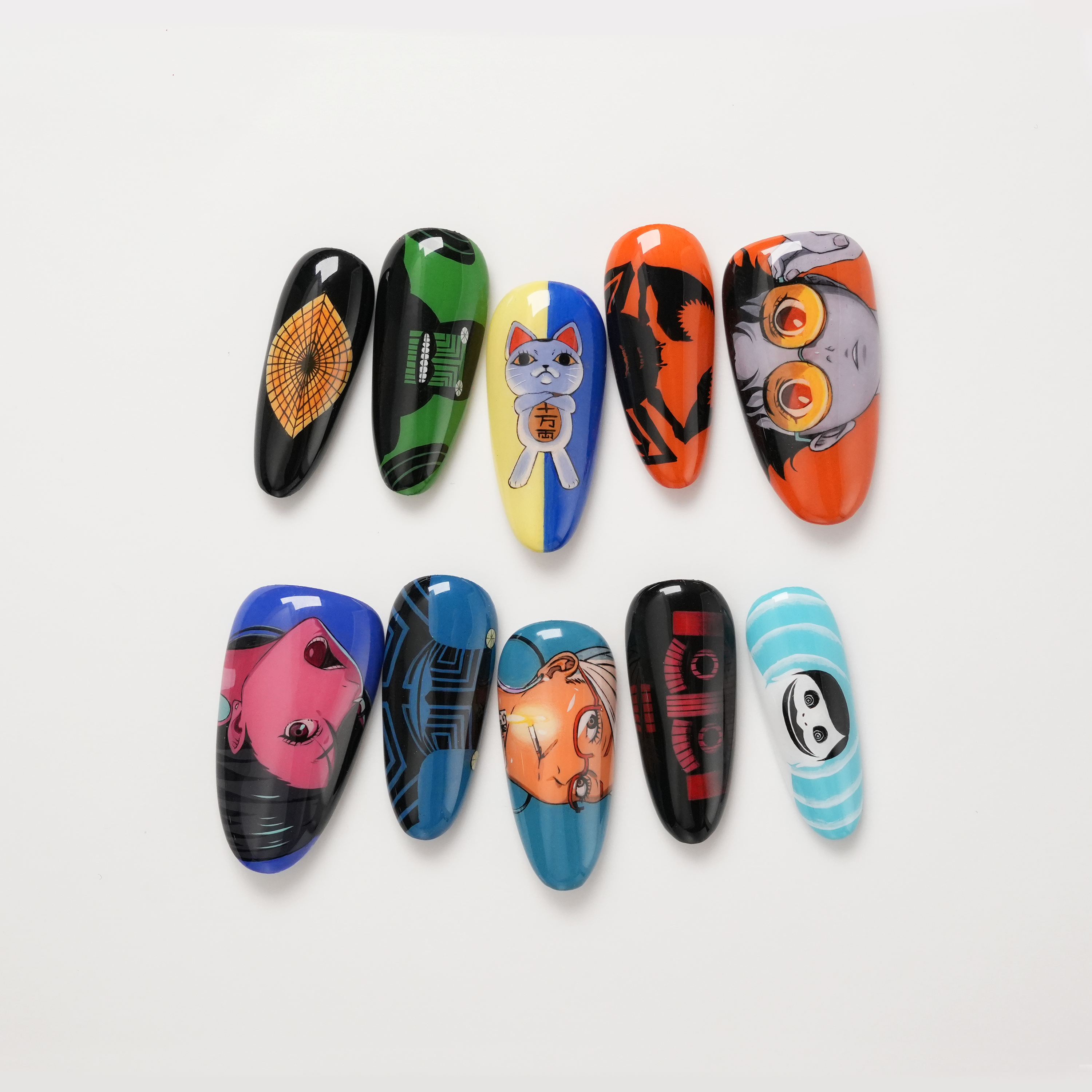 DandaDan Highly Detailed Hand-painted Press-on Nails